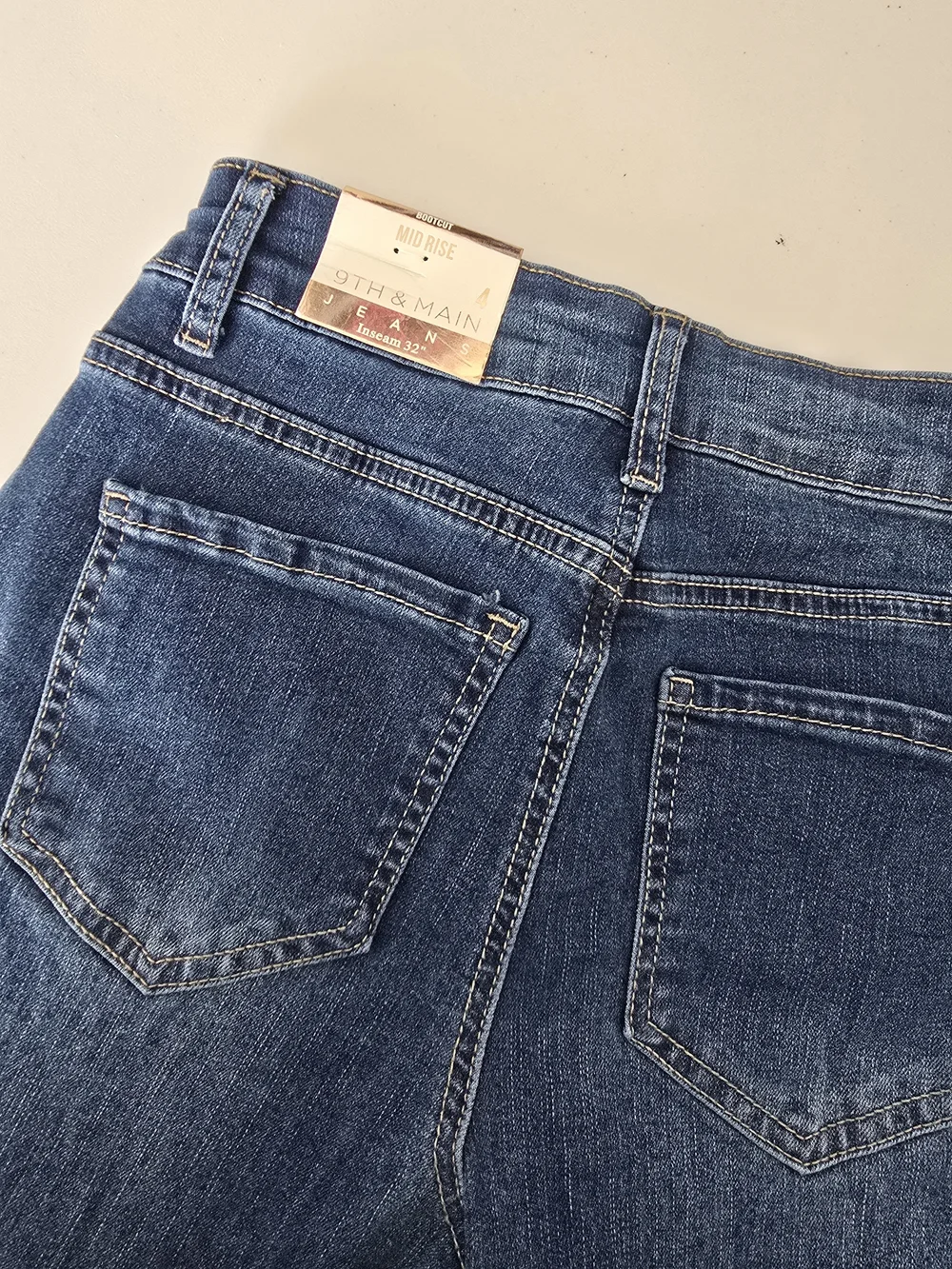 9th & Main Embroidered Flare Jeans 4 Med Wash Boho Festival Y2k NWT